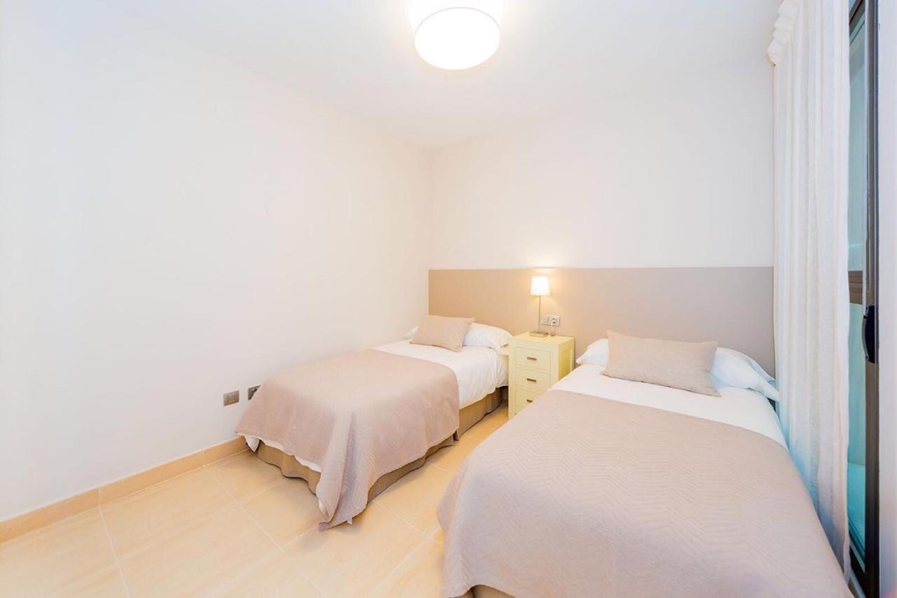 Шикарная Квартира На Первой Линии -Luxury Apartment On The First Line Sea Torrevieja Exteriör bild