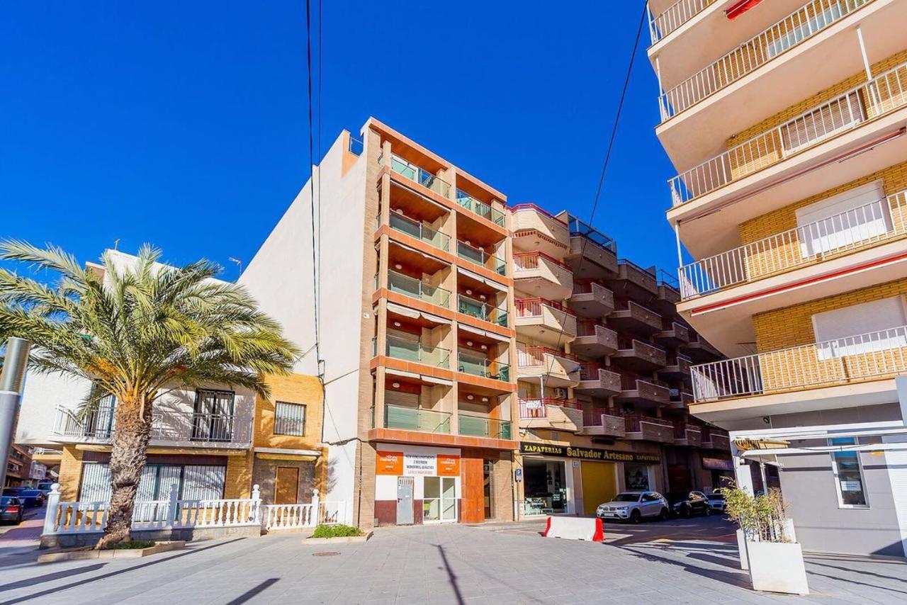 Шикарная Квартира На Первой Линии -Luxury Apartment On The First Line Sea Torrevieja Exteriör bild